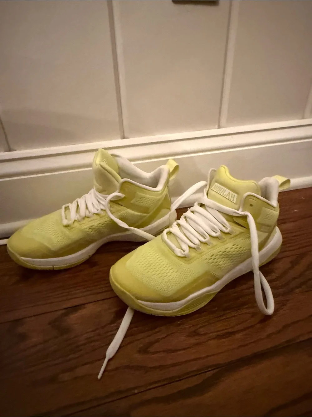 MOOLAH Yellow Basketball Sneakers